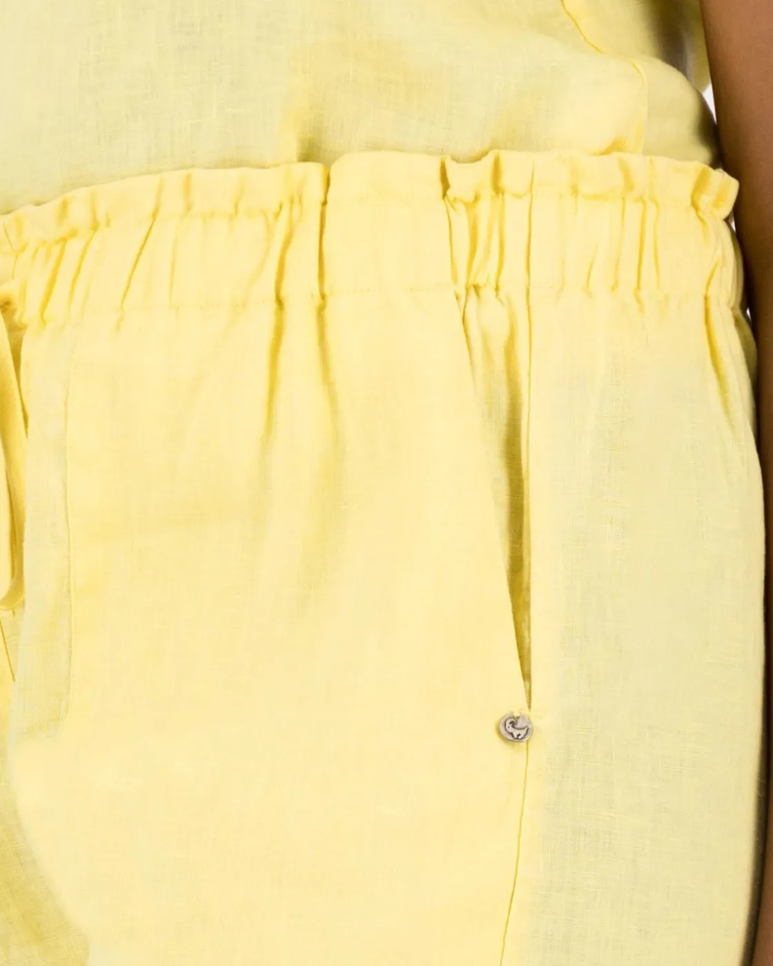 Women Old Khaki Shorts>Amber Linen Shorts