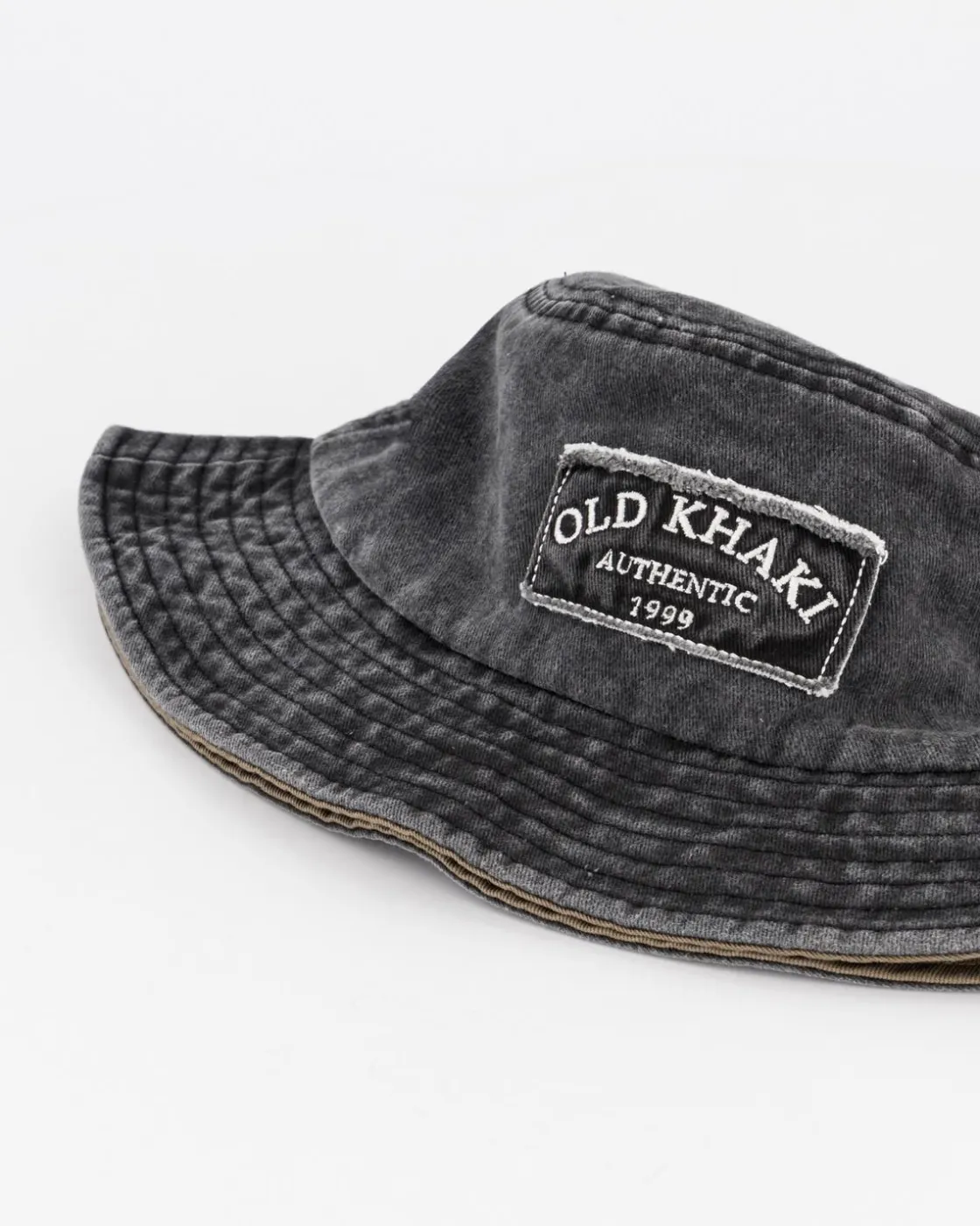 Men Old Khaki Headwear>Men'S Gerault Frayed Badge Bucket Hat