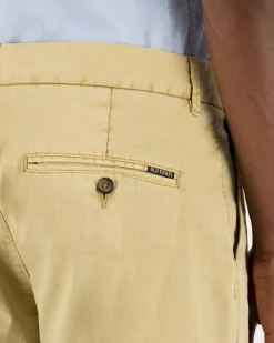 Men Old Khaki Chinos><noscript><img width=