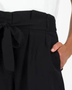 Women Old Khaki Shorts><noscript><img width=