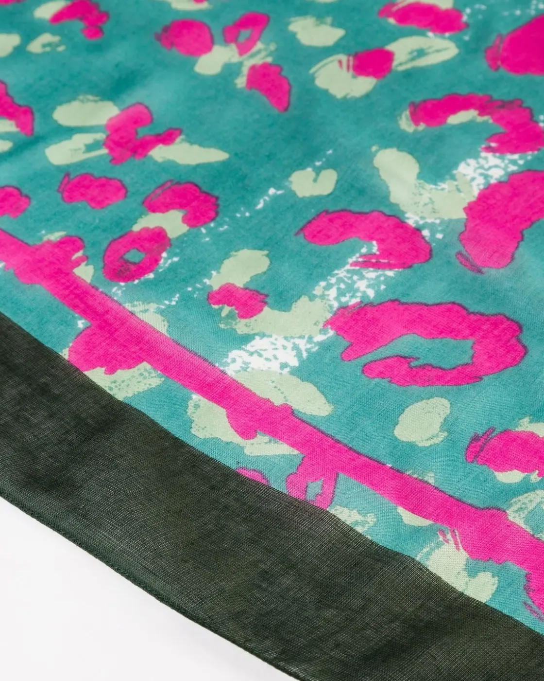 Women Old Khaki Scarves & Kimonos>Women'S Brodi Animal Print Scarf